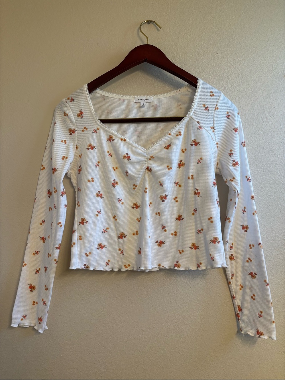 Stitch & Pine White Floral Long-Sleeve Ribbed Top